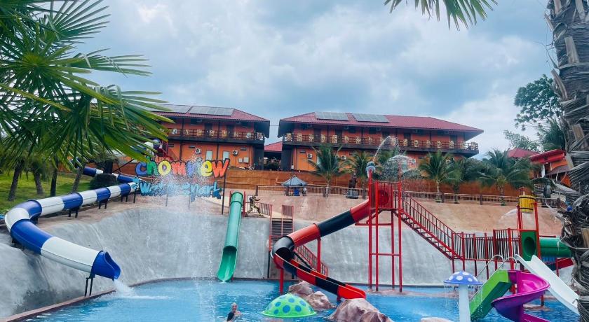 Chomview Resort Lanta - image 18