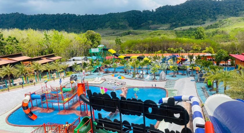 Chomview Resort Lanta - image 16