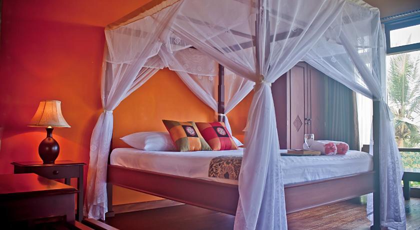 Image of Deluxe Double Room with Balcony and Sea View 0
