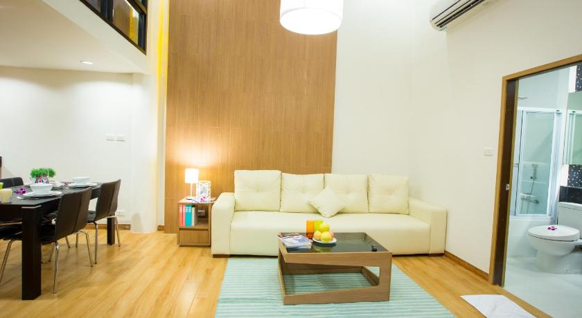 Image of Duplex Suite 7