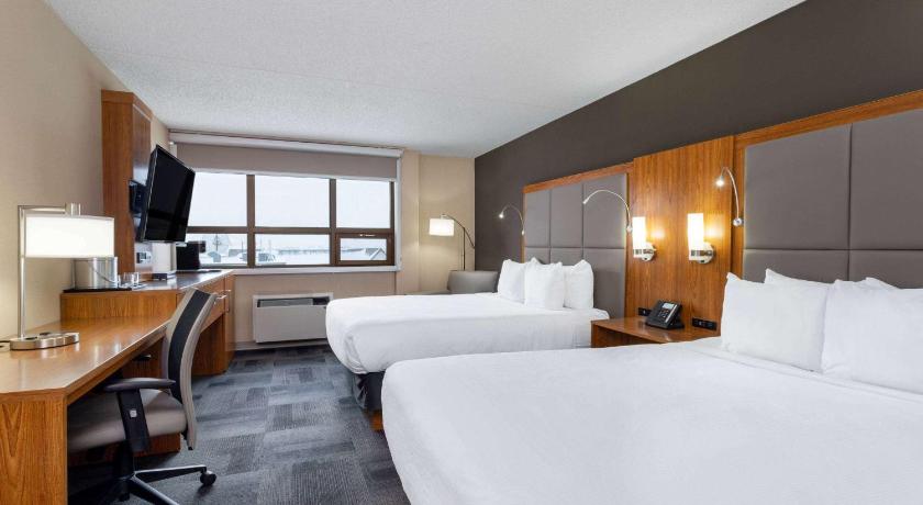 Ramada by Wyndham Northern Grand Hotel & Conference Centre photo