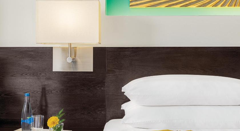 รูปของDeluxe Room 1 Queen Bed 13