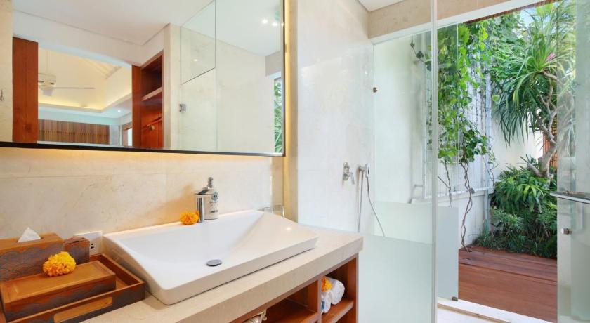 Bathroom, Sana Vie Villa Seminyak by Ini Vie Hospitality in Bali