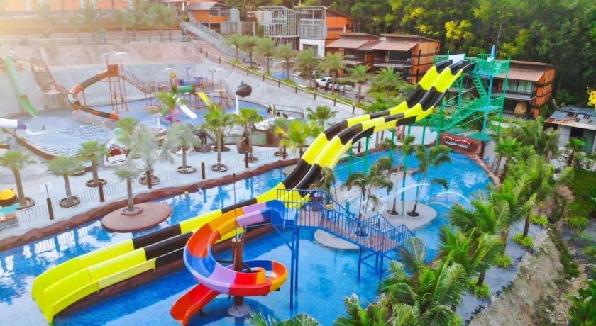 Chomview Resort Lanta - image 17