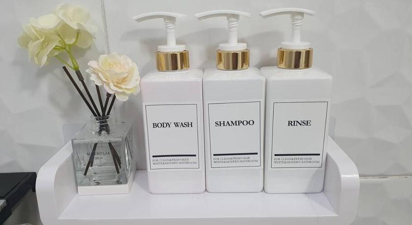 首尔 AREX Hongik Unit 101 3星级 住宿 大堂