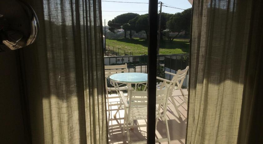 Sublime Sun & Van - By Meco Stays - image 12