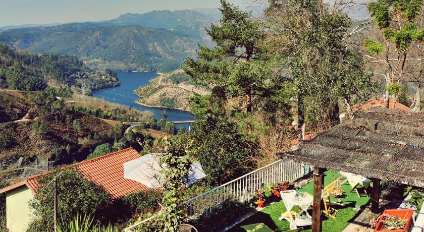 Monteiro's Geres Countryhouse
