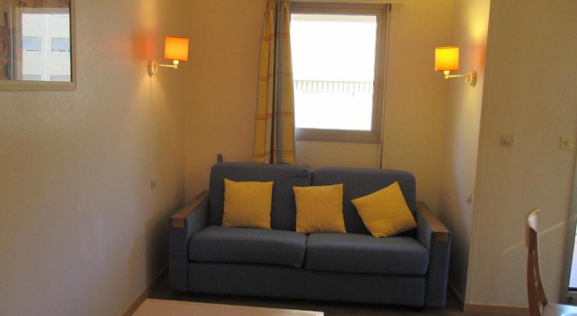 Appartement Promenade des Bains - image 24