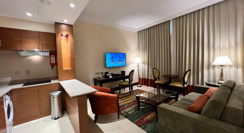 Image of Executive One Bedroom Apartment-King Bed 3