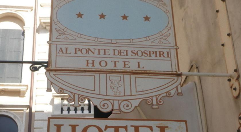 Hotel Al Ponte dei Sospiri