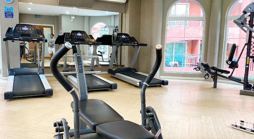 Cozy Condo in Pattaya, 750 meters from Beach, Big Swimming Pool, FREE- Wi-Fi, SAUNA & FITNESS, Recom photo