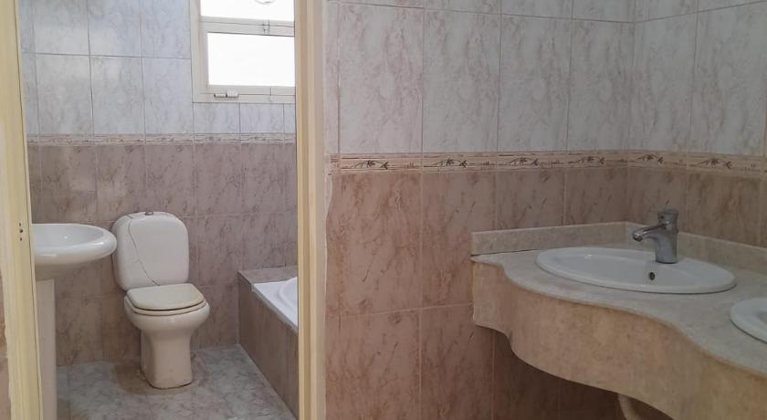 Al Dhait Residence - image 4