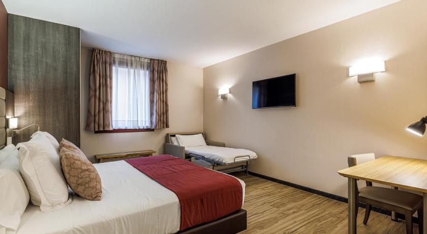 Фото: Небольшой номер на нулевом этаже для 3 человек (Ground Floor Small Room for 3 People) 8
