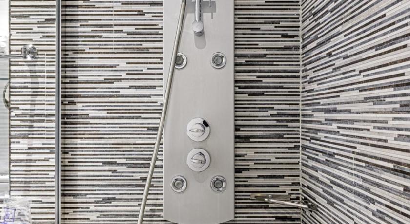 Фото: Небольшой номер на нулевом этаже для 3 человек (Ground Floor Small Room for 3 People) 16