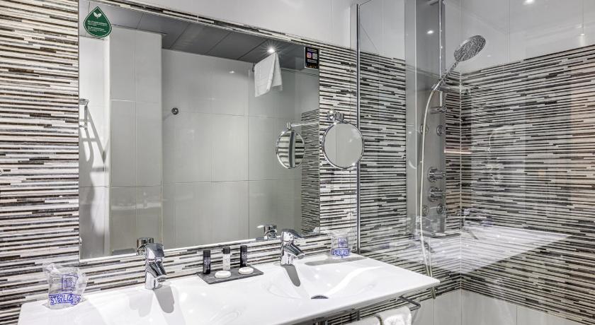 Фото: Небольшой номер на нулевом этаже для 3 человек (Ground Floor Small Room for 3 People) 11