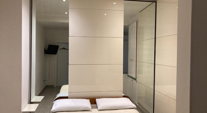 Image of Quadruple Room 10