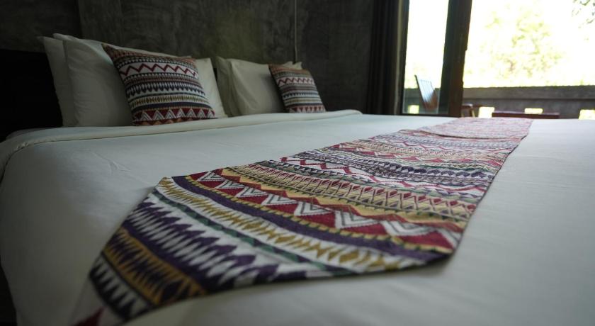Image of Deluxe Room 3