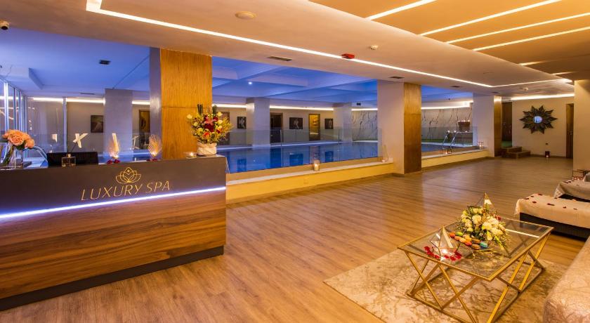 Le Zenith Hotel and SPA photo