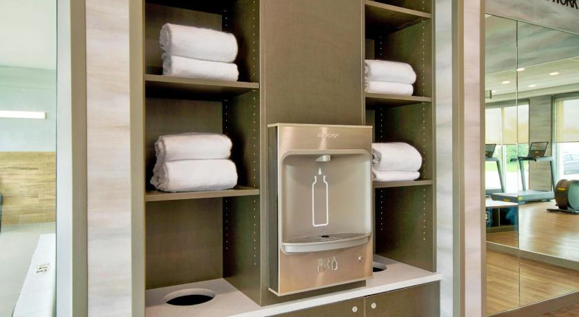 Fairfield Inn & Suites by Marriott Cincinnati North/West Chester photo