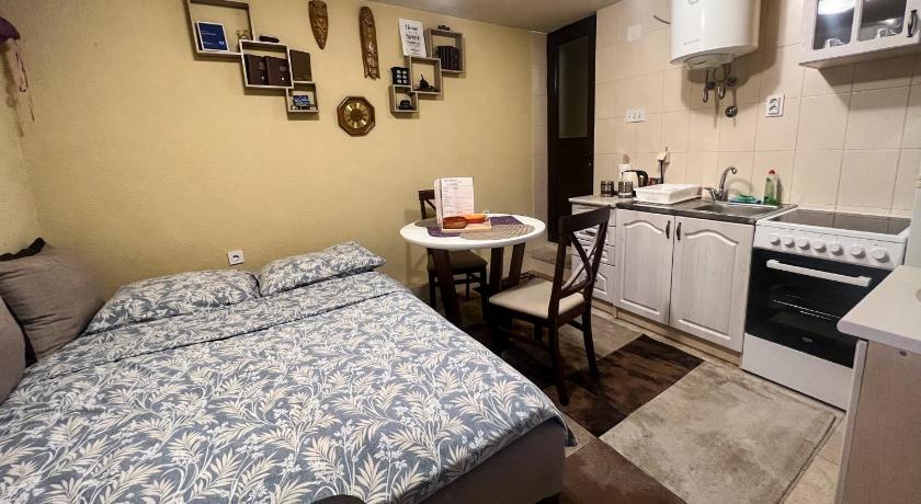 Sleep &amp; Go by MI — Hotel in Podgorica