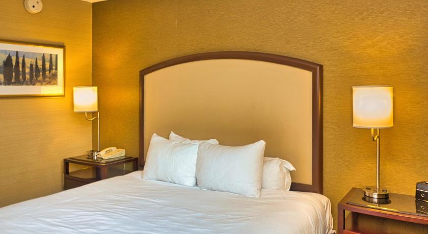 Wyndham Grand Pittsburgh Downtown photo