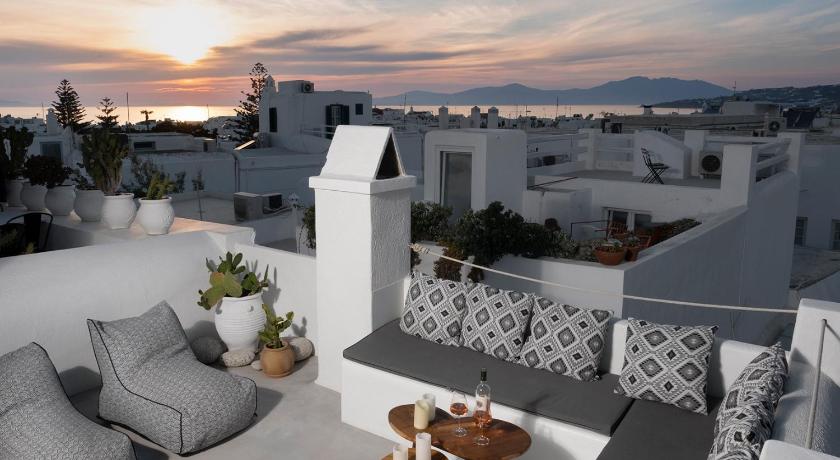Mykonos be Chic Maisonette 1 in the Heart of Town photo