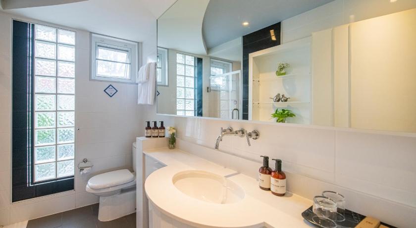 Image of Marina Suite 2