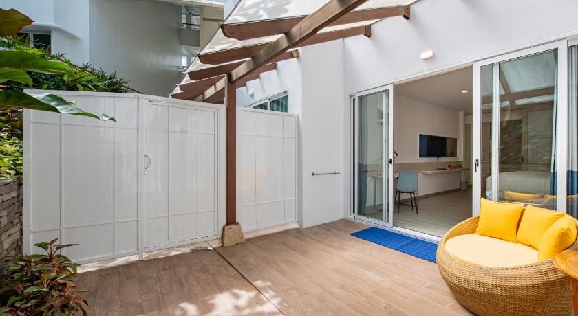 Image of Family Two Bedroom Suite 11