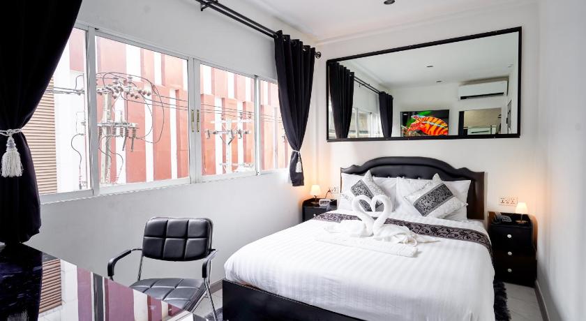 Bangkok Thonglor Suites Hotel 4-Star Hotel lobby