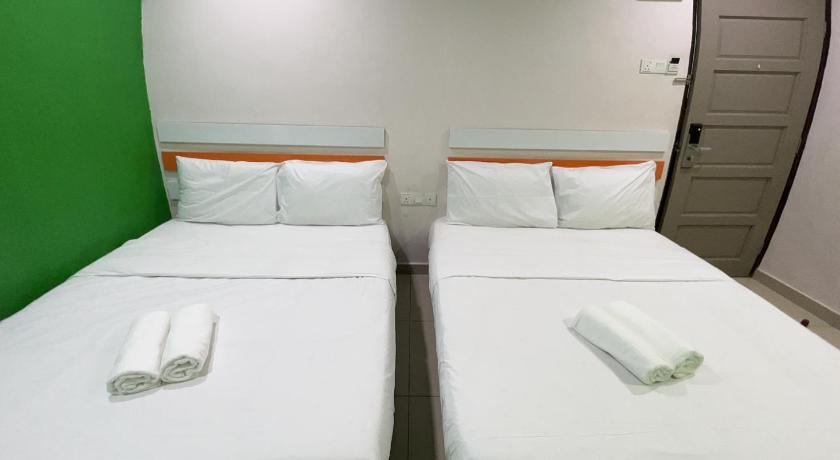 Image of Deluxe Family Suite 1