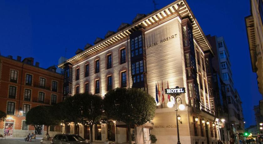 Hotel Mozart photo