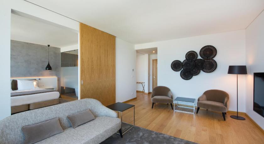 Image of Suite 8