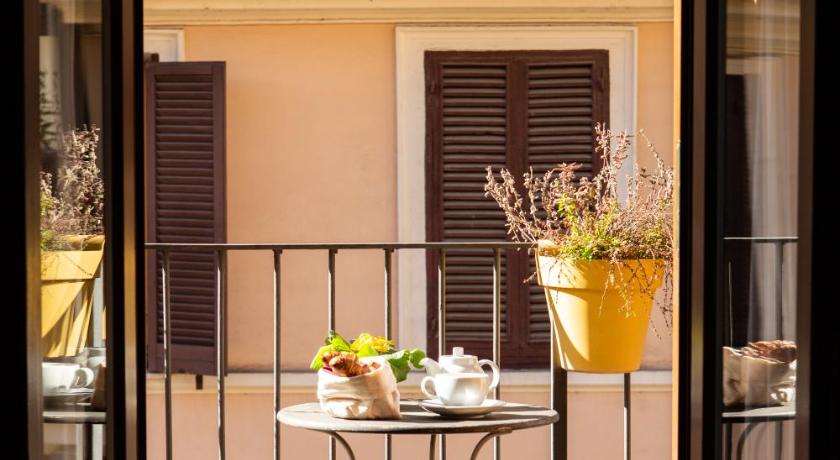 Rome Hotel Piazza di Spagna 3-Star Hotel view