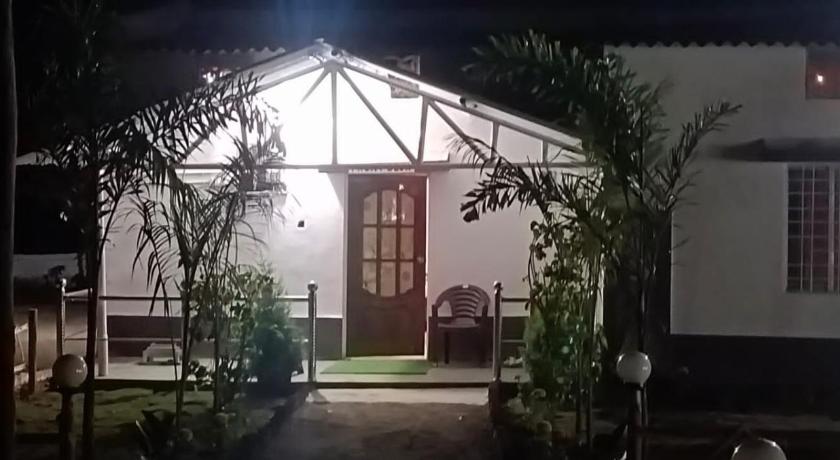 ジャグダルプル Govind Niwas Homestay 3つ星 ホテル レストラン