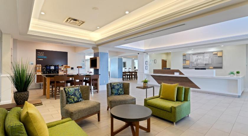 Holiday Inn Express Hauppauge-Long Island photo