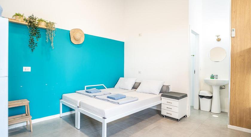 Marina Ben Gurion Hostel photo