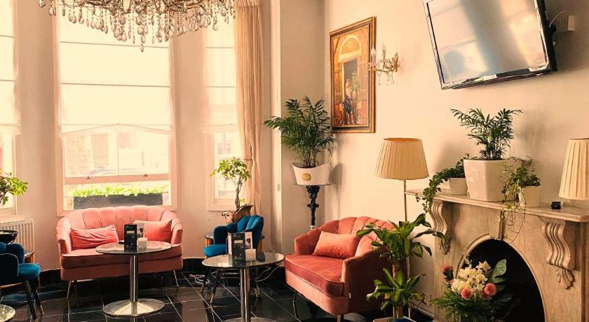 My Place Hotel - image 5
