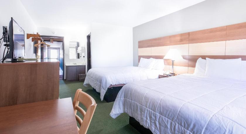 Northwoods Inn & Suites Minocqua photo