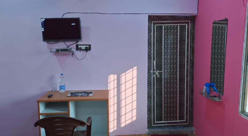 ジャグダルプル Govind Niwas Homestay 3つ星 ホテル プール