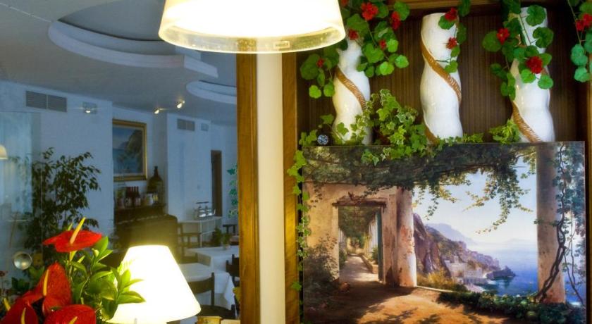 Hotel Torre Di Milo photo