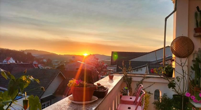 Strawberry Hotel Dalat – Dalat