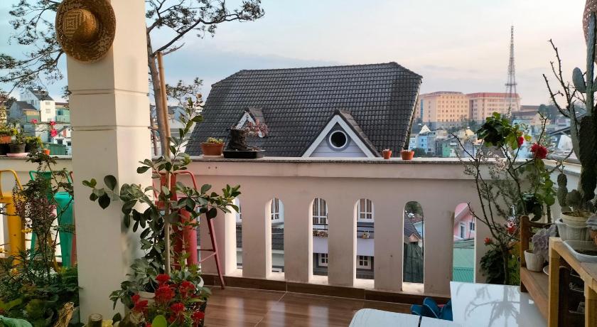 Strawberry Hotel Dalat – Dalat