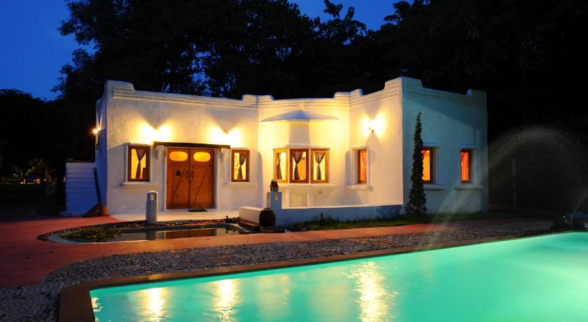 รูปของวิลลาดีลักซ์สองห้องนอนพร้อมวิวสระว่ายน้ำ (Deluxe Two-Bedroom Villa with Pool View) 1