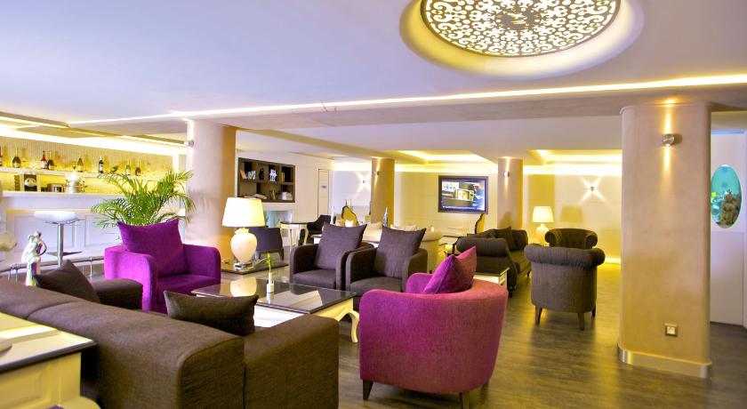 Monaco Hotel - image 6