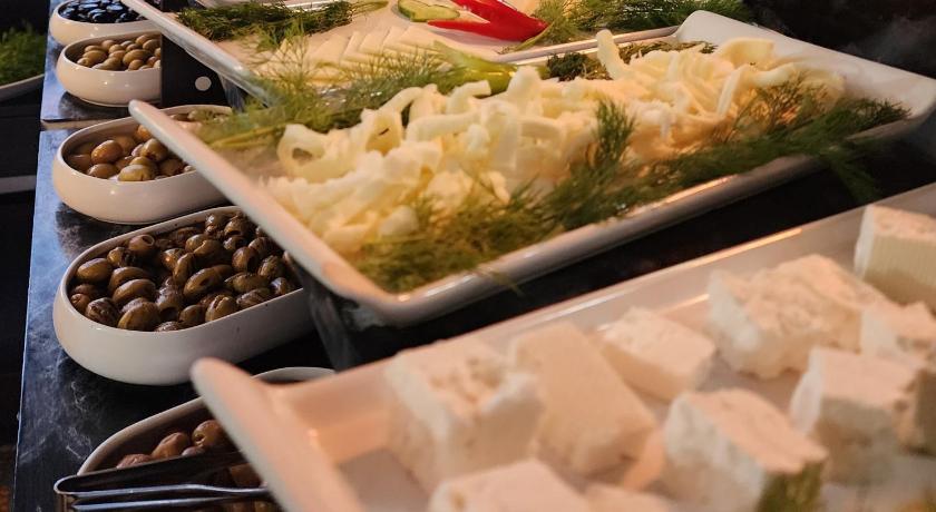 Ocean's 7 Hotel - image 5