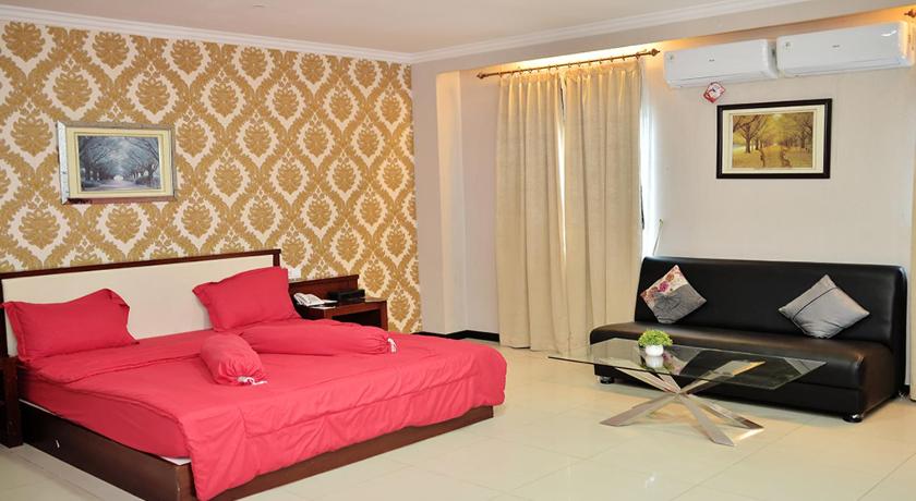 Suzuya Hotel Rantau Prapat — Hotel in Rantauprapat