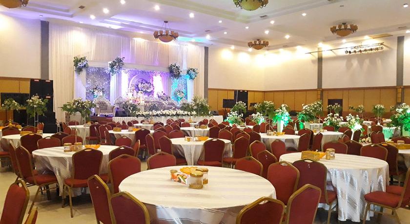 Suzuya Hotel Rantau Prapat photo