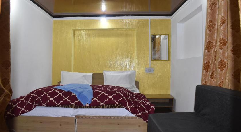 Mir guest house photo