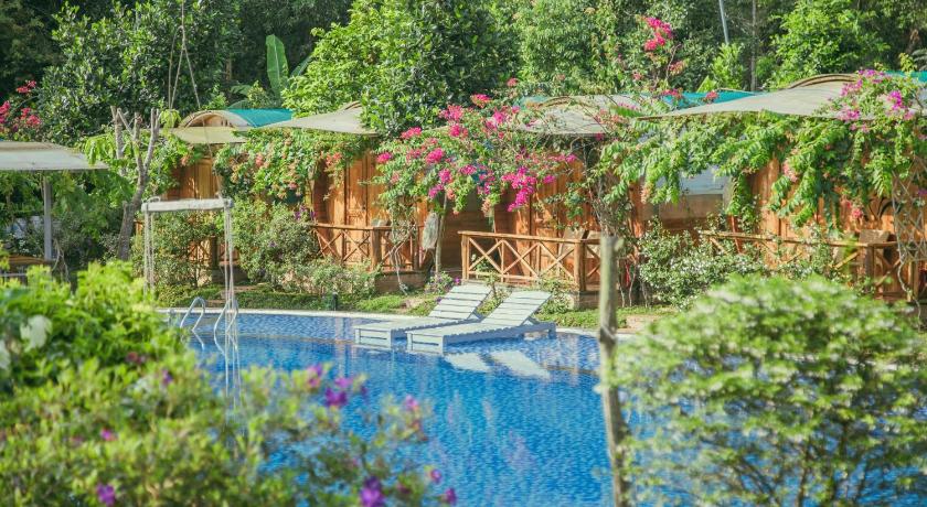 Phu Quoc Valley Sen Bungalow photo