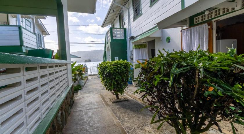 Cholson Chalets photo